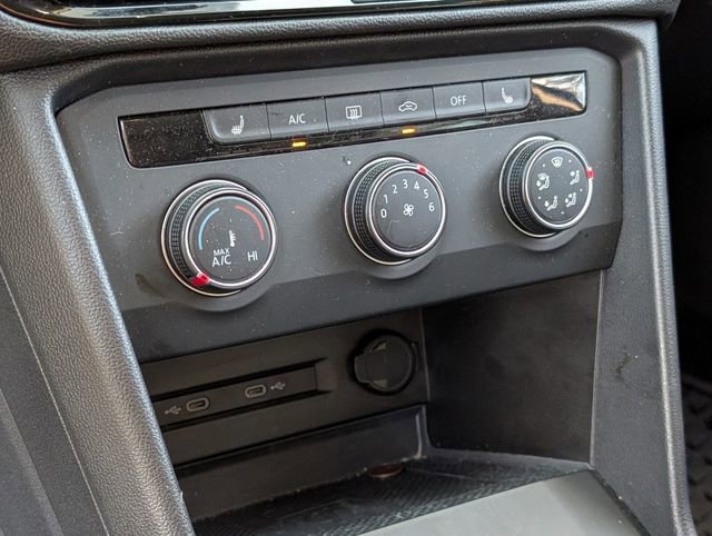 Used 2022 Volkswagen Taos SE image 20