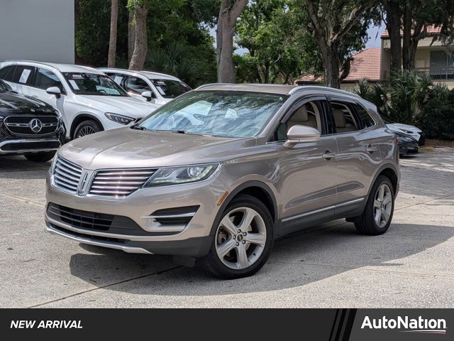 Used 2018 Lincoln MKC Premiere image 1