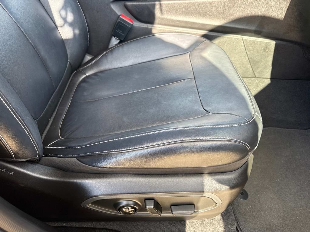 Used 2022 Jeep Grand Cherokee Limited RWD image 15
