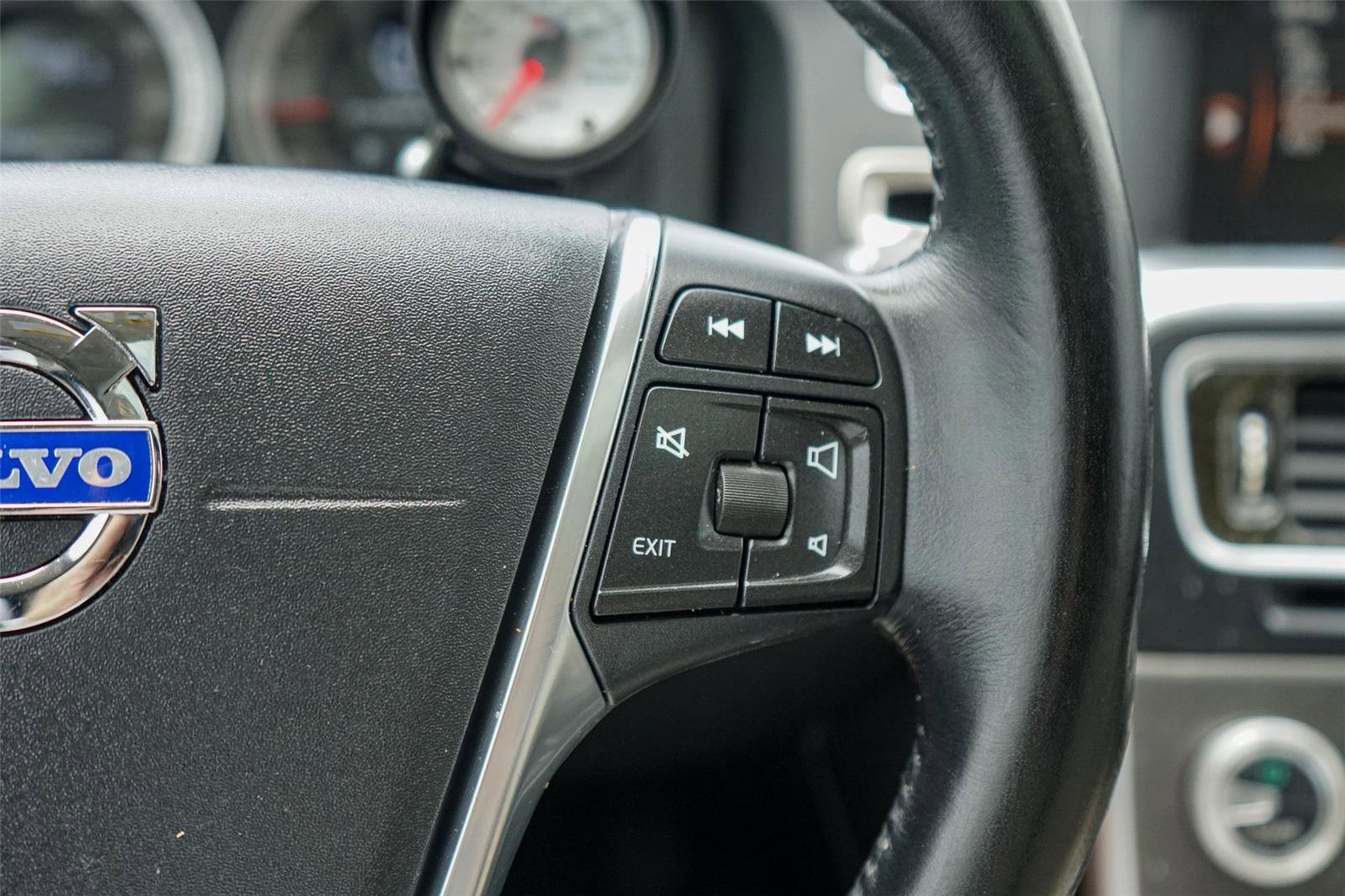 Used 2013 Volvo S60 T5 image 16