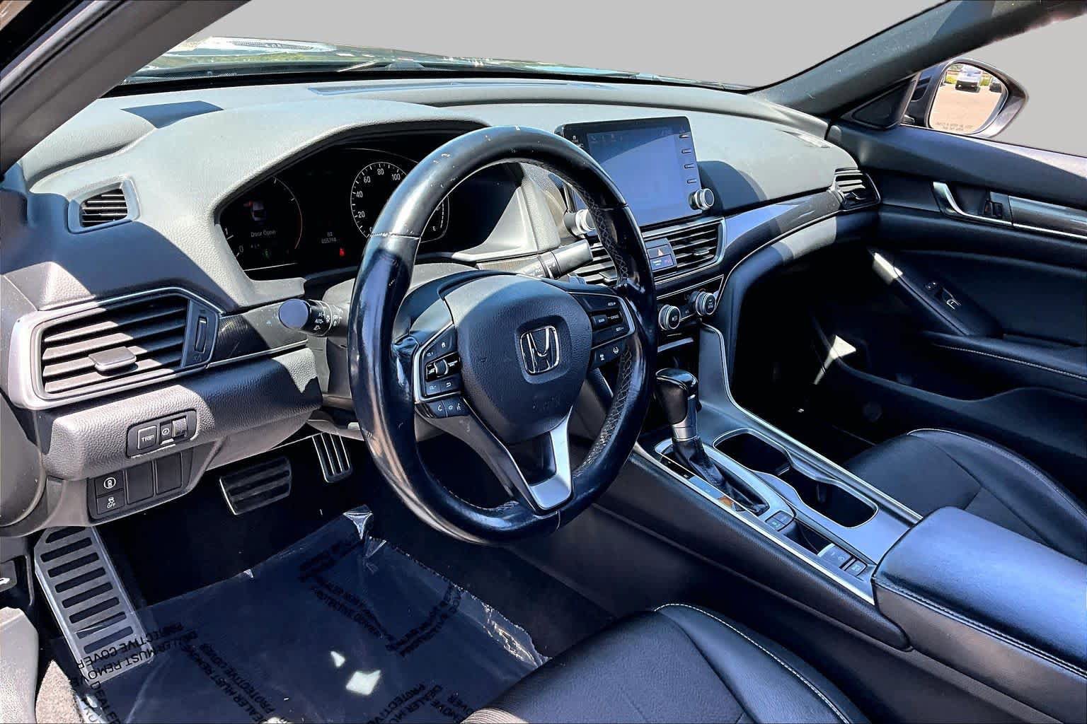 Used 2018 Honda Accord Sport image 17