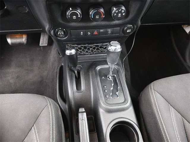 Used 2014 Jeep Wrangler Unlimited Sahara w/ Connectivity Group image 30