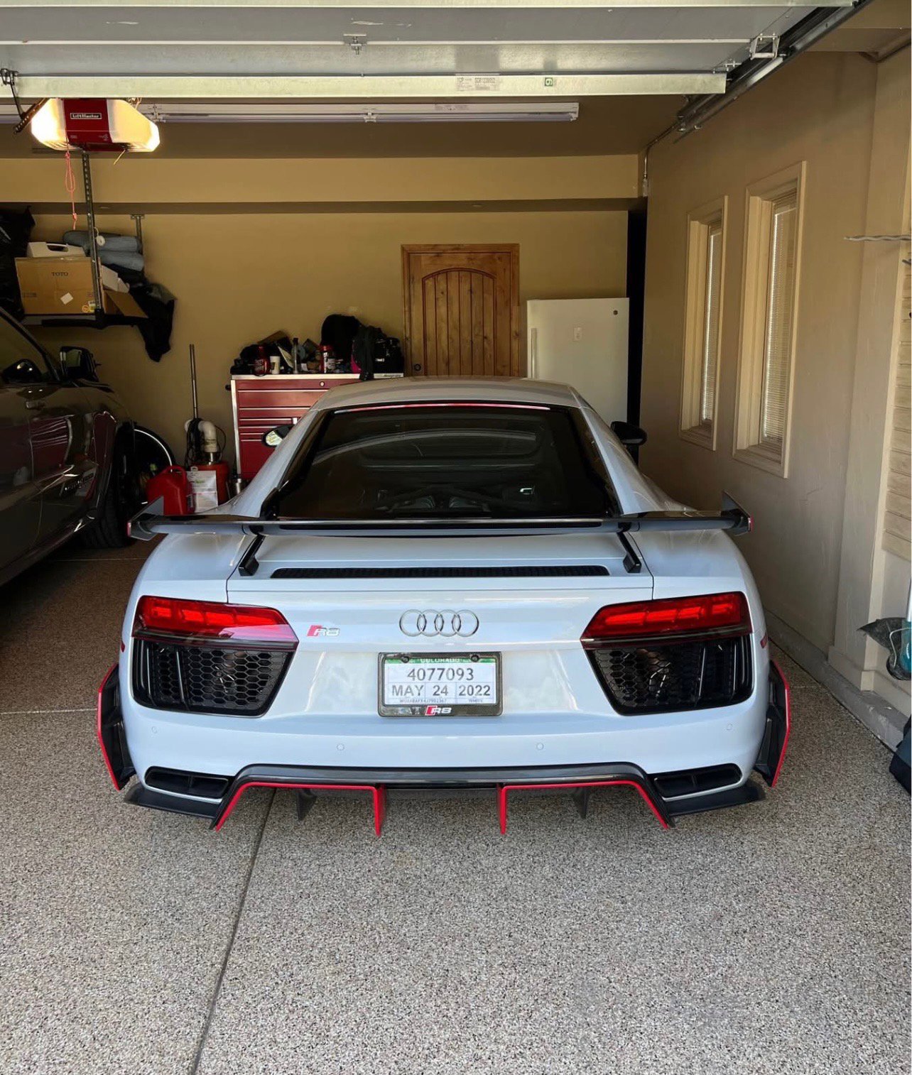 Used 2018 Audi R8 V10 plus w/ Full Leather Package image 6