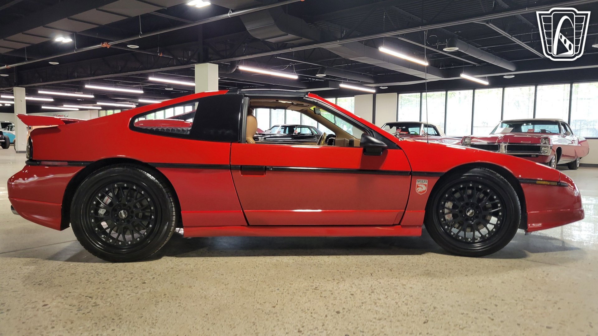 Used 1988 Pontiac Fiero GT RWD image 19