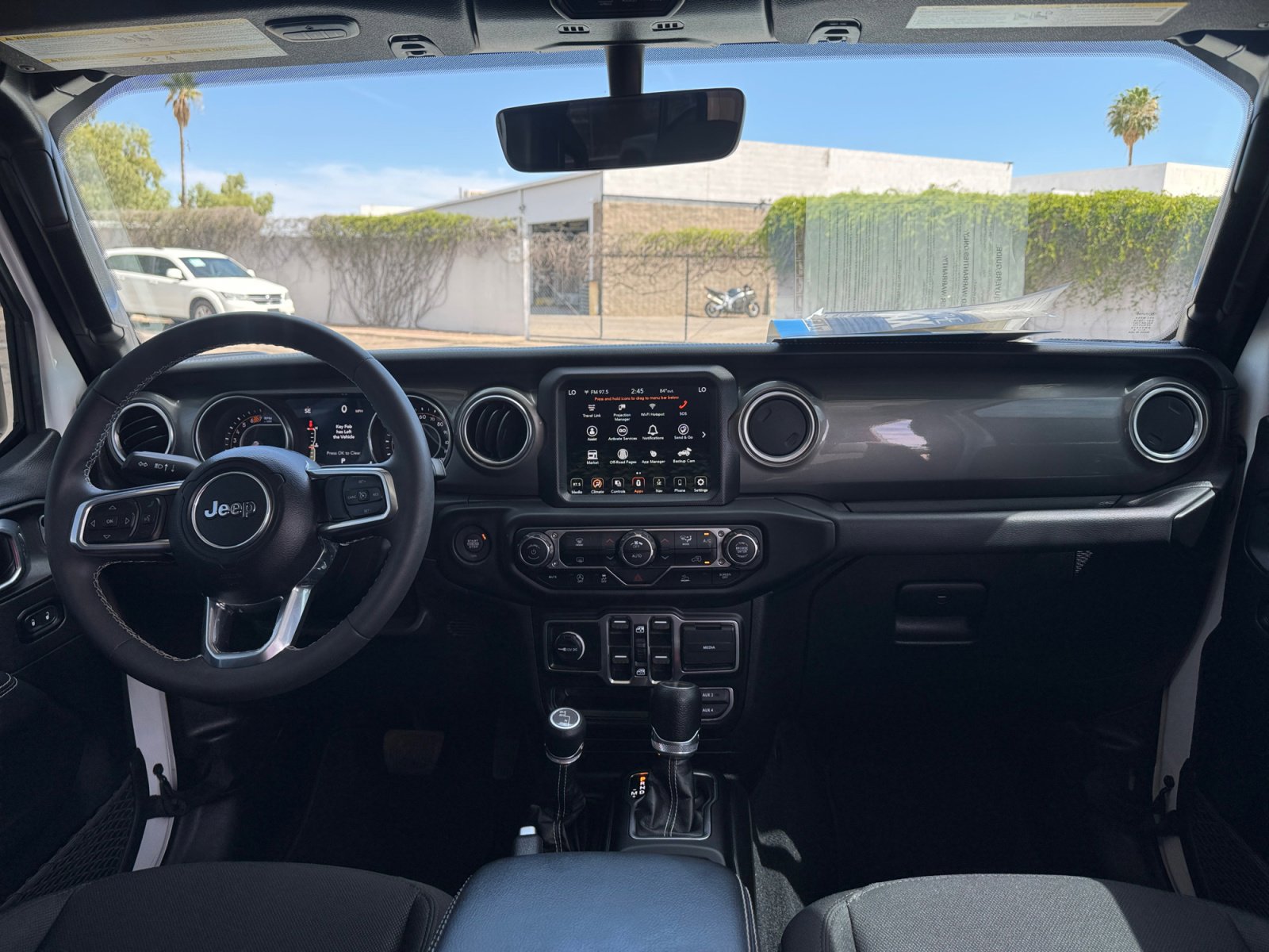 Used 2023 Jeep Wrangler Unlimited Sahara AWD/4WD image 20