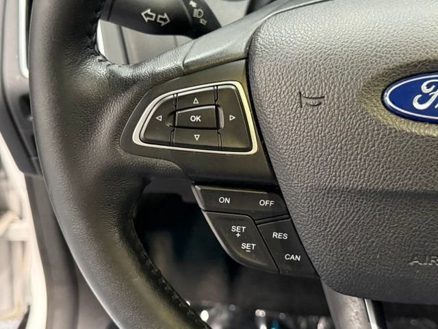 Used 2016 Ford Focus Titanium FWD image 19