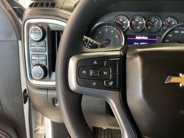 Used 2022 Chevrolet Silverado 2500 LT w/ Convenience Package image 14