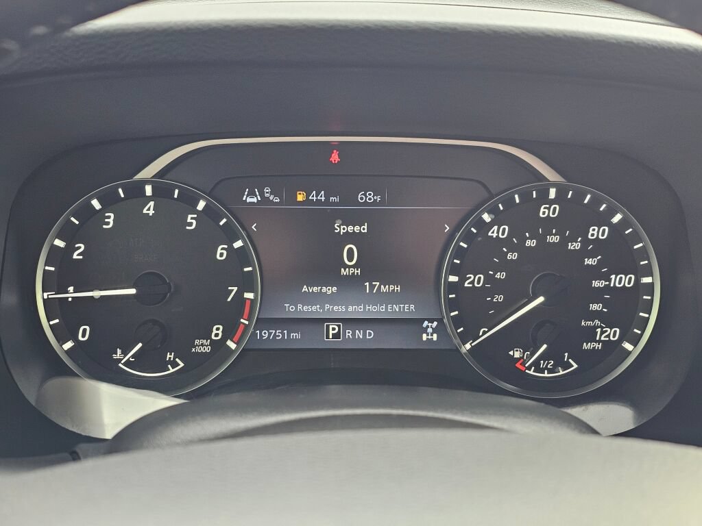 Used 2022 Nissan Frontier SV AWD/4WD image 12