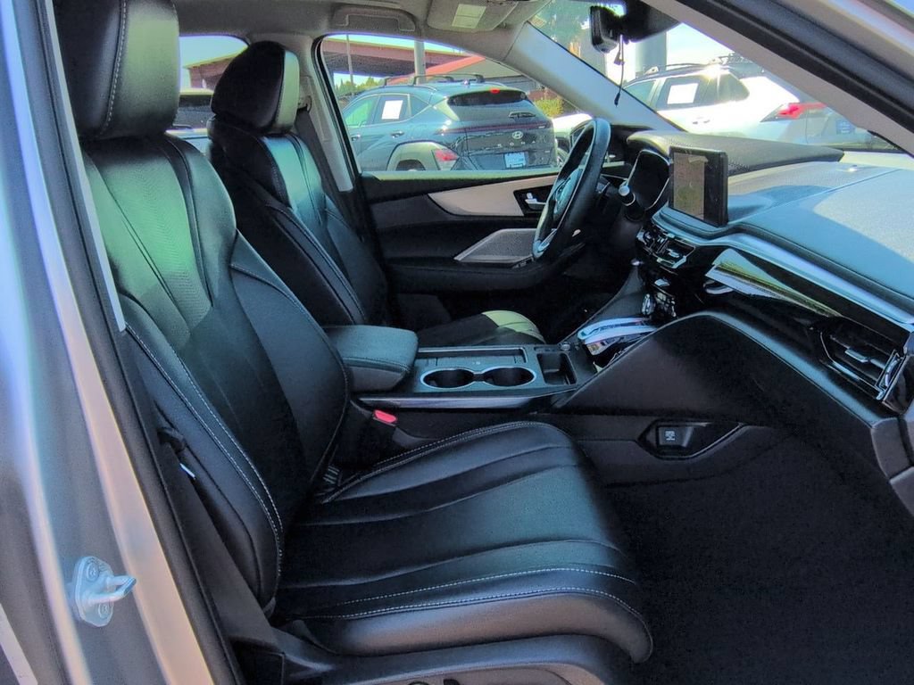 Used 2025 Acura MDX w/ Technology Package AWD/4WD image 30