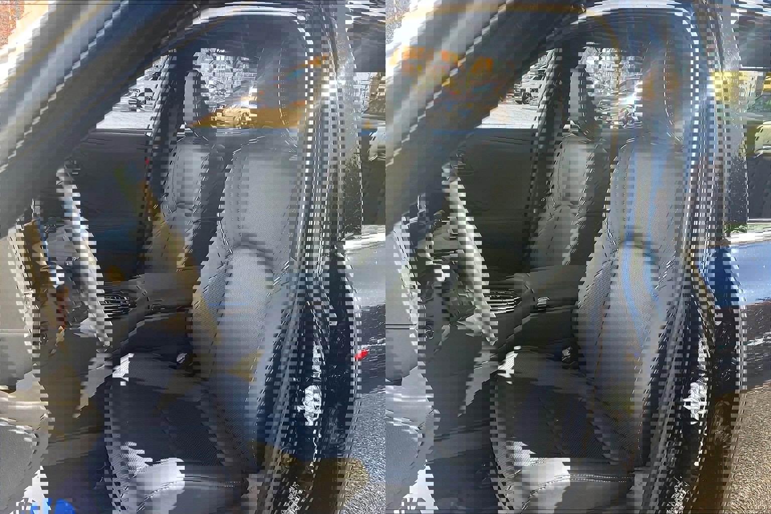 Used 2025 Toyota Crown Platinum image 30