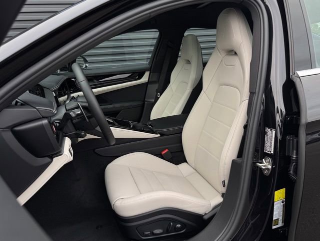 New 2026 Porsche Panamera 4 image 5
