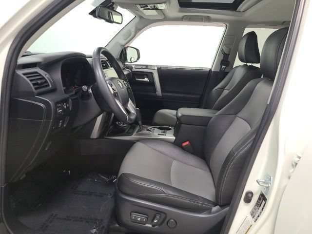 Certified 2020 Toyota 4Runner SR5 Premium w/ Moonroof Package AWD/4WD image 22
