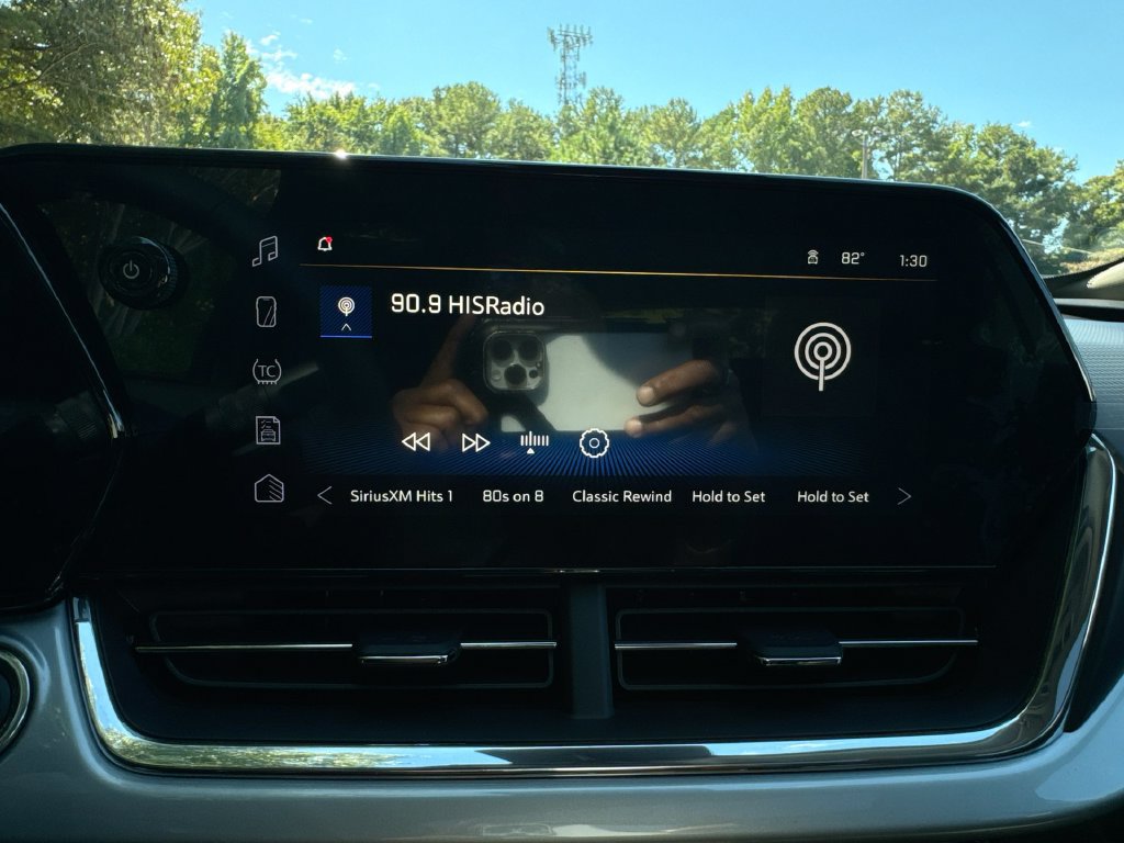 New 2026 Chevrolet Trax LT w/ Sunroof Package FWD image 26