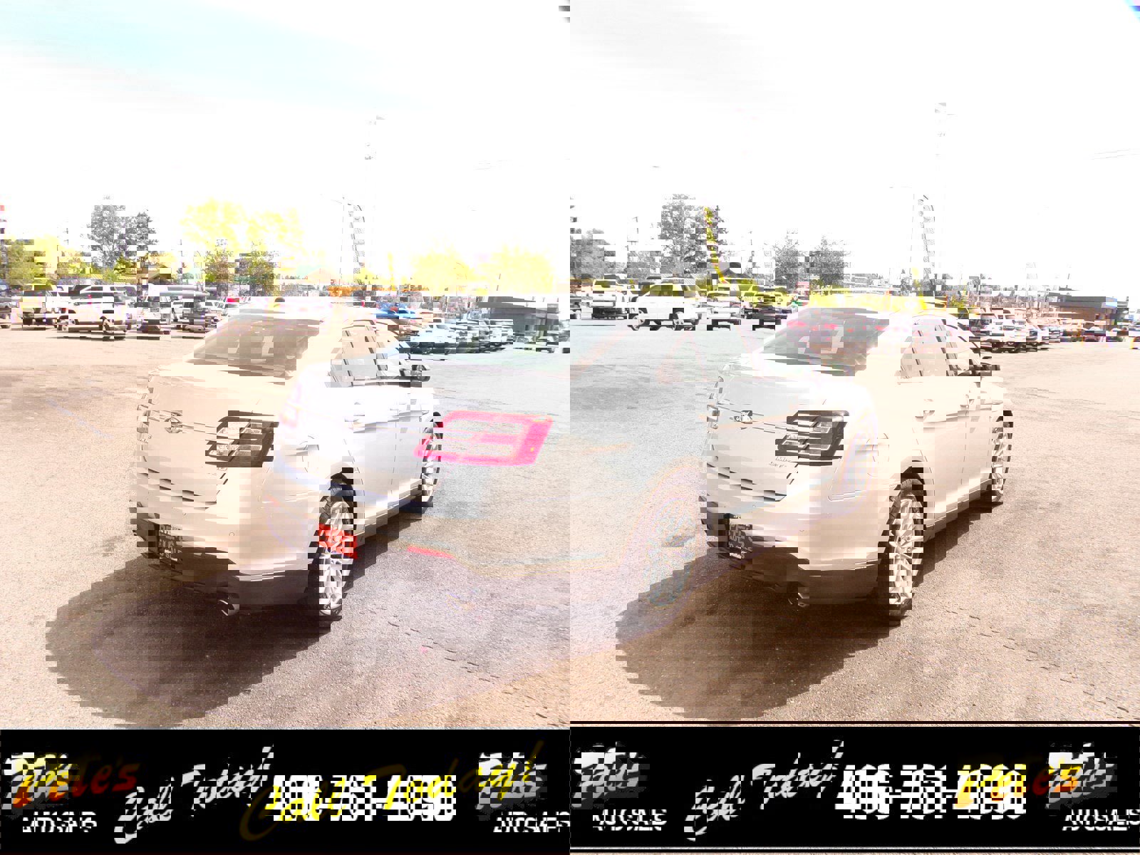 Used 2019 Ford Taurus Limited image 4