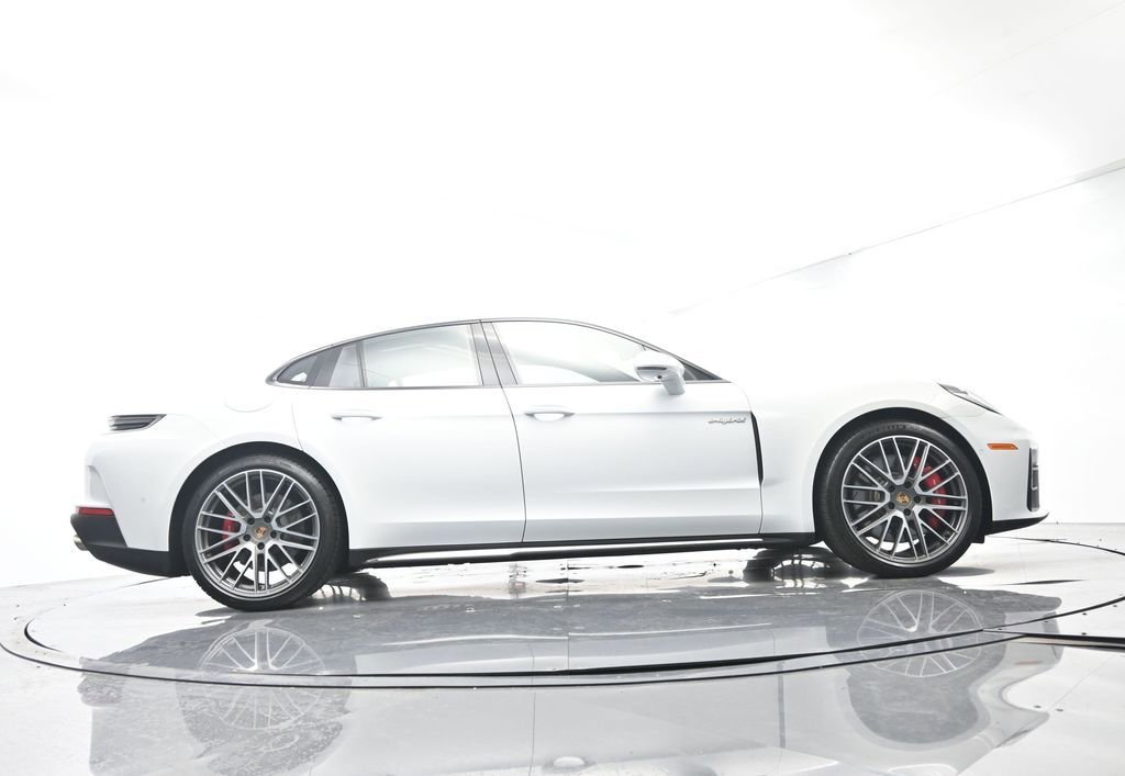 Certified 2025 Porsche Panamera 4S AWD/4WD image 54