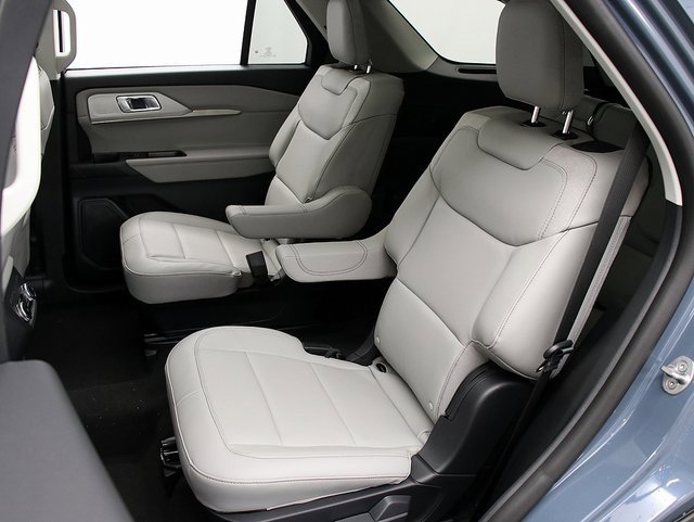 New 2026 Ford Explorer Active image 11