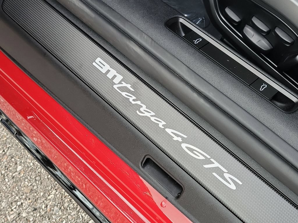Certified 2025 Porsche 911 Targa 4 GTS AWD/4WD image 28