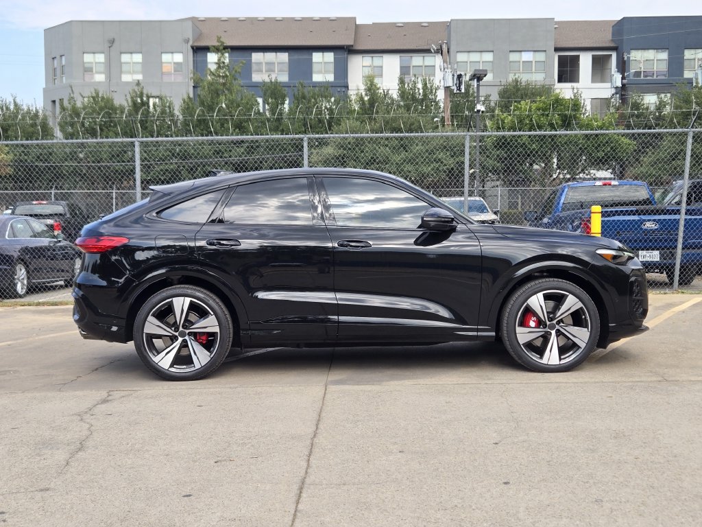 New 2026 Audi SQ5 Prestige AWD/4WD image 7