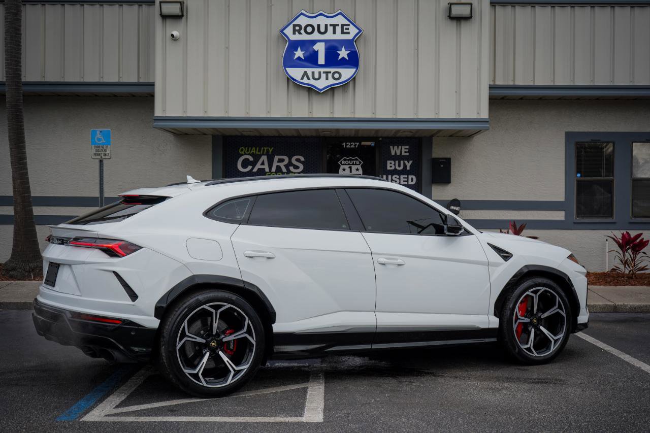 Used 2019 Lamborghini Urus image 4