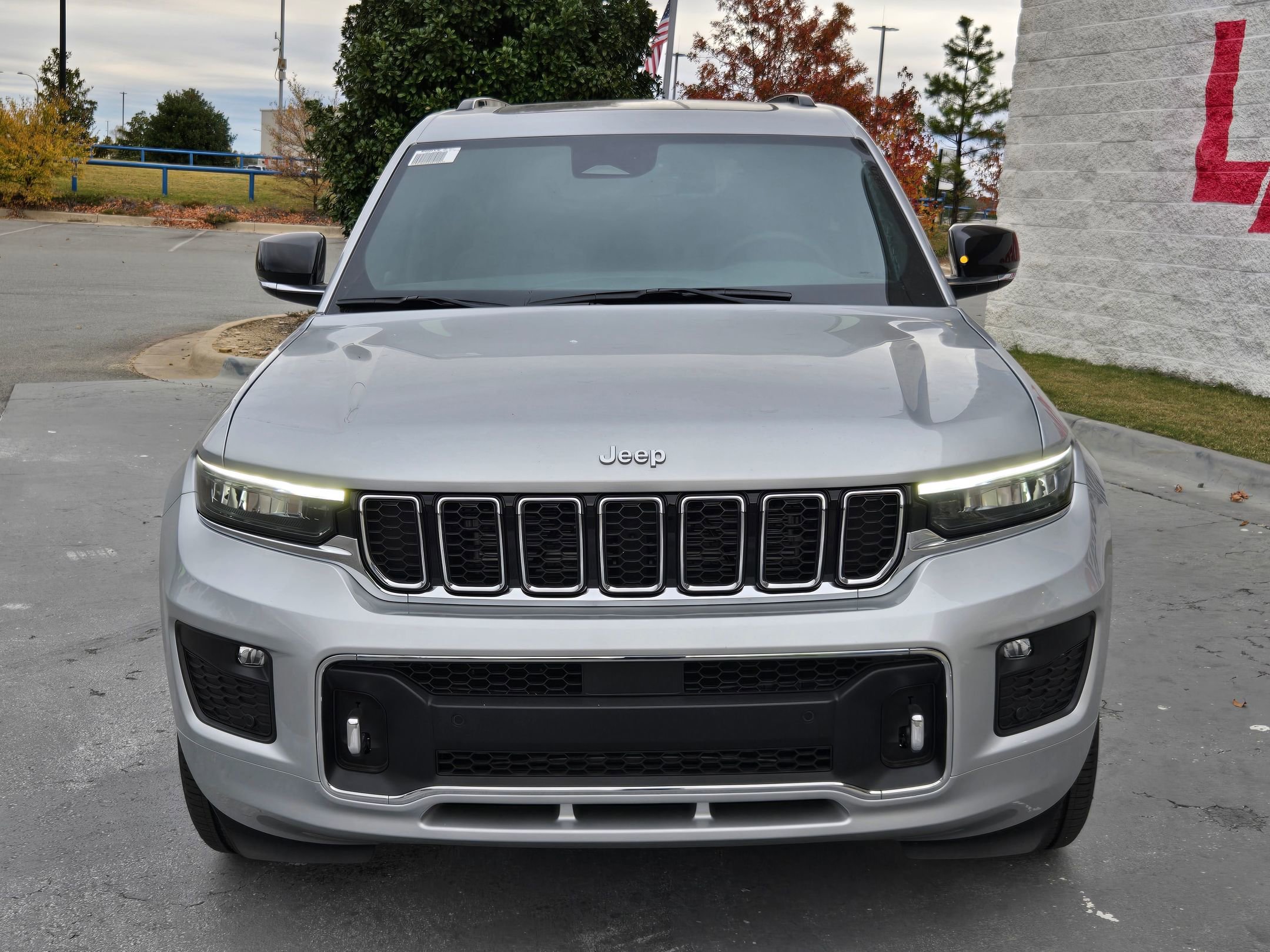 New 2025 Jeep Grand Cherokee L Overland image 2