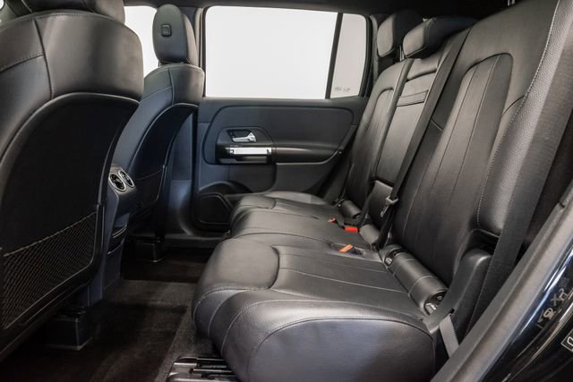 Used 2023 Mercedes-Benz GLB 250 4MATIC w/ Premium Package image 22