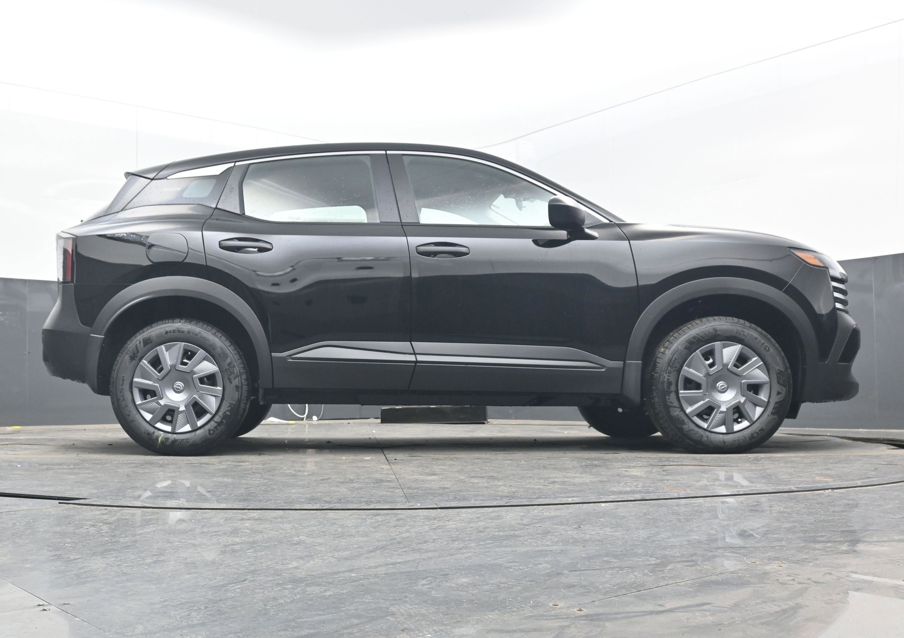 New 2026 Nissan Kicks S image 29