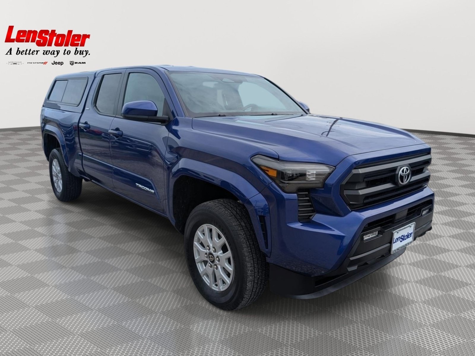 Used 2025 Toyota Tacoma SR5 AWD/4WD image 7