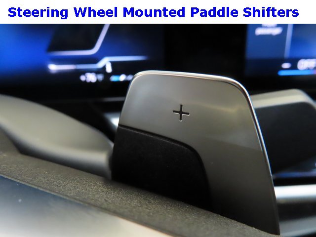 Used 2025 BMW 740i image 24