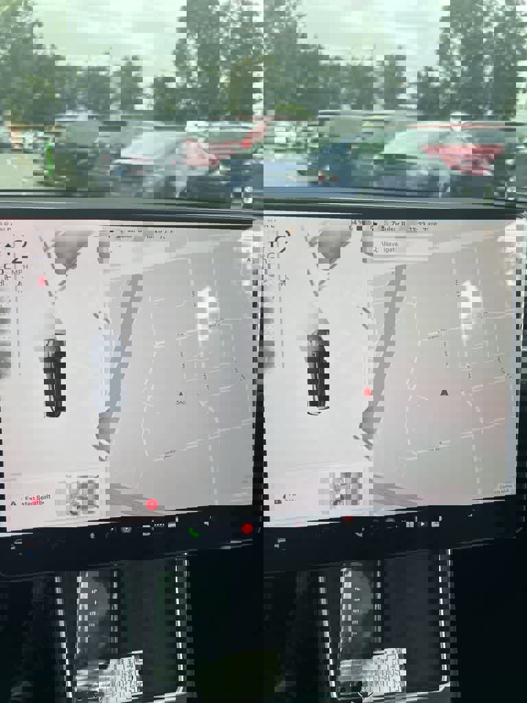 Used 2026 Tesla Model Y 2WD image 12