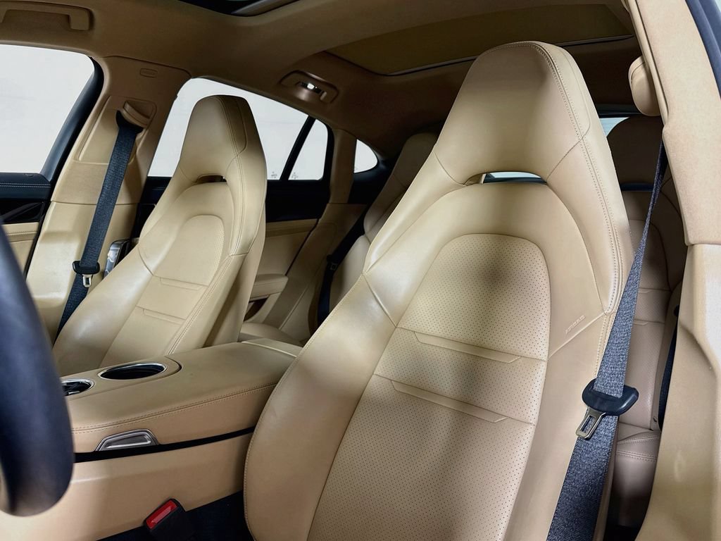 Certified 2023 Porsche Panamera 4S AWD/4WD image 5