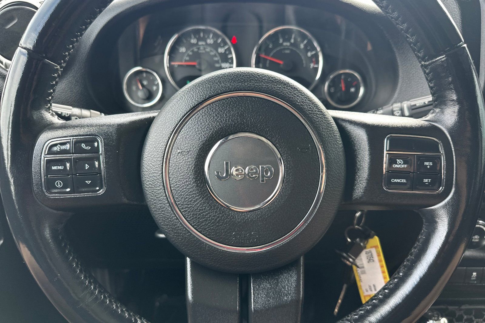 Used 2018 Jeep Wrangler Unlimited Rubicon w/ Connectivity Group image 22