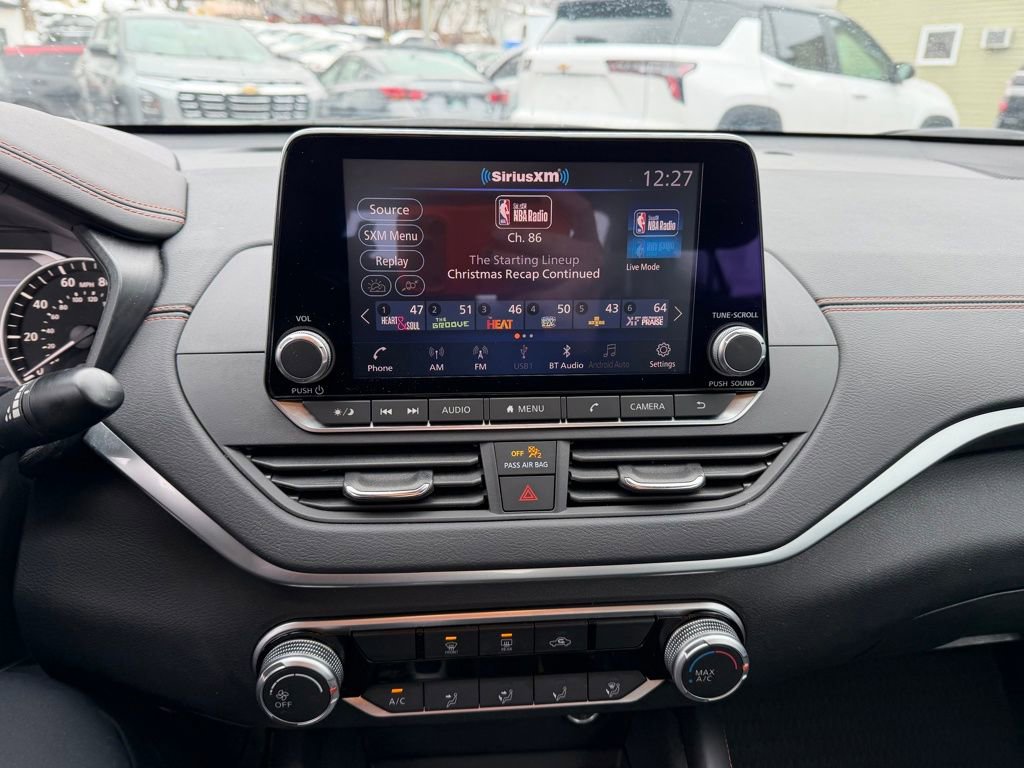 Used 2022 Nissan Altima 2.5 SR image 17