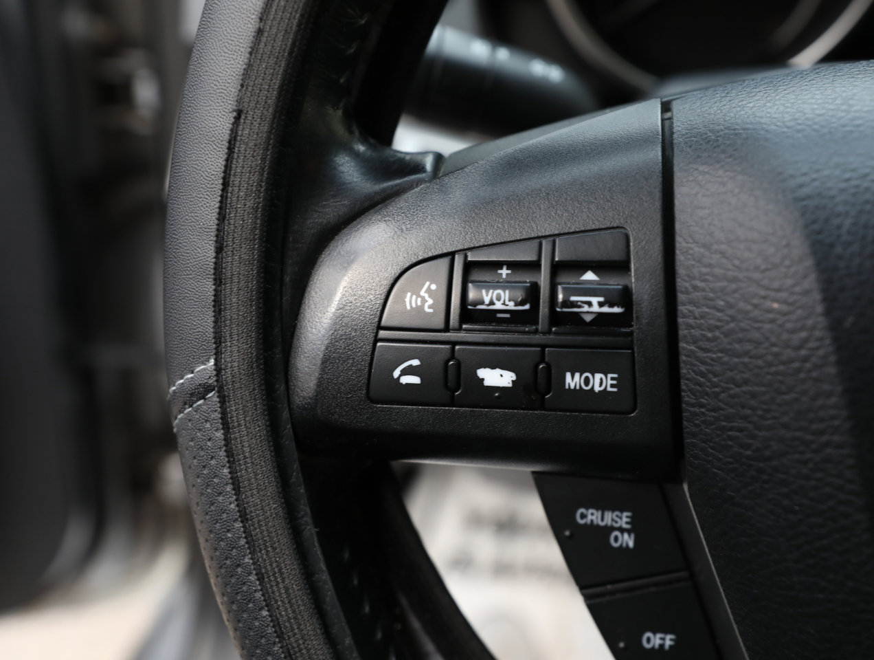 Used 2010 MAZDA MAZDA3 s Sport image 19