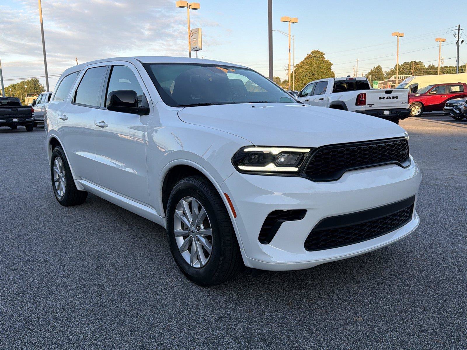 Used 2025 Dodge Durango GT RWD image 4