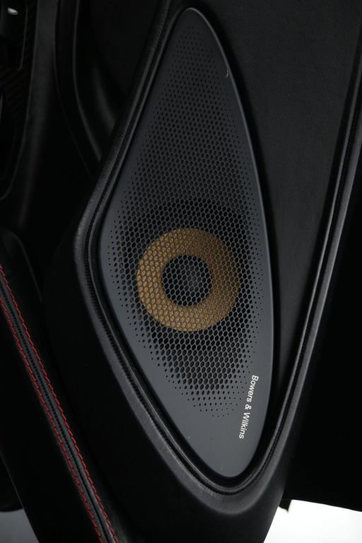 Used 2019 McLaren 570S Spider image 11