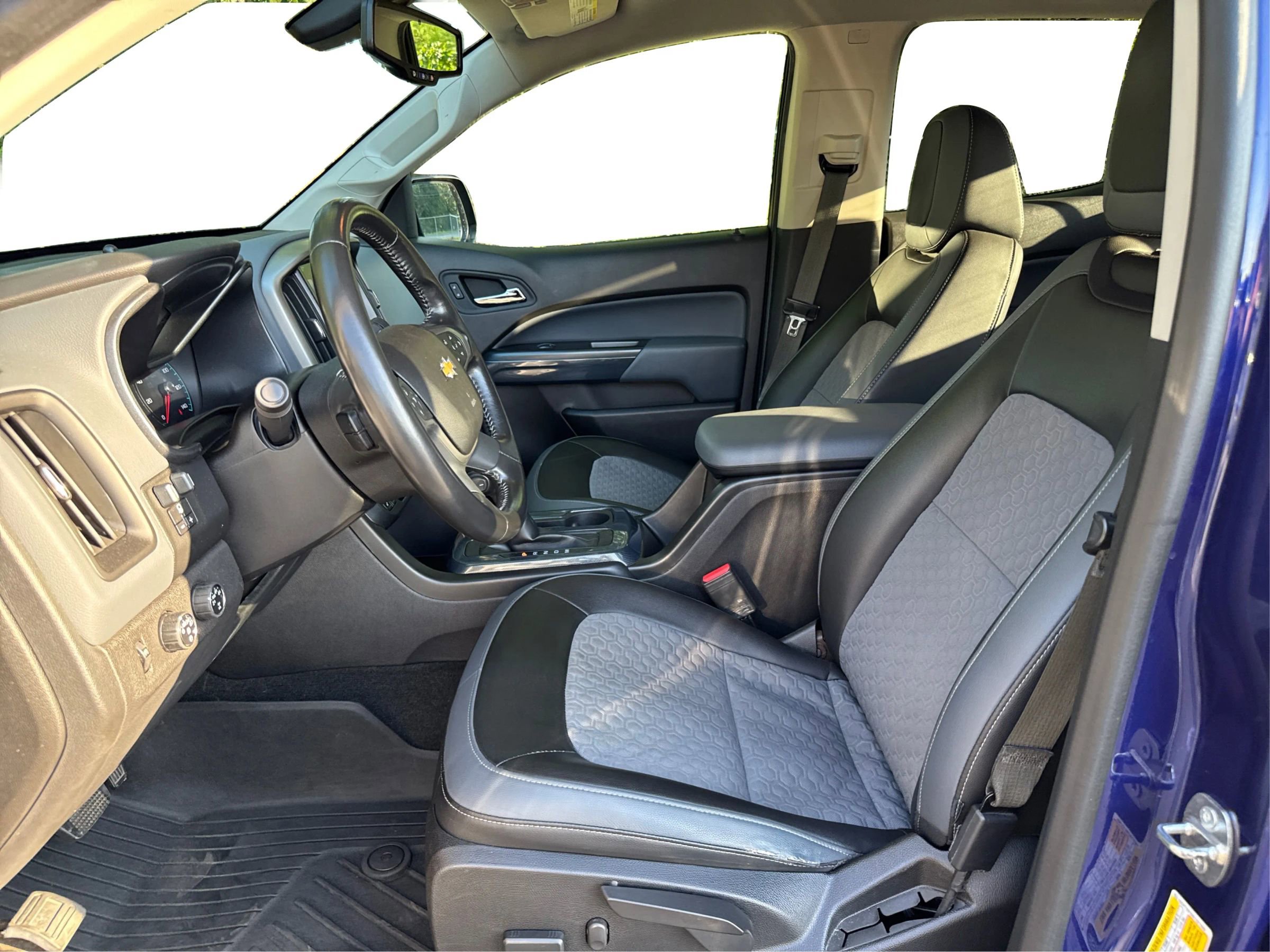 Used 2016 Chevrolet Colorado Z71 image 11