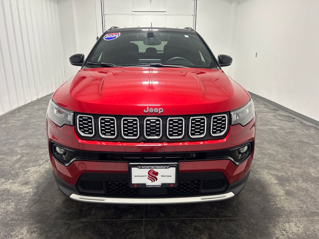Used 2024 Jeep Compass Limited AWD/4WD image 6