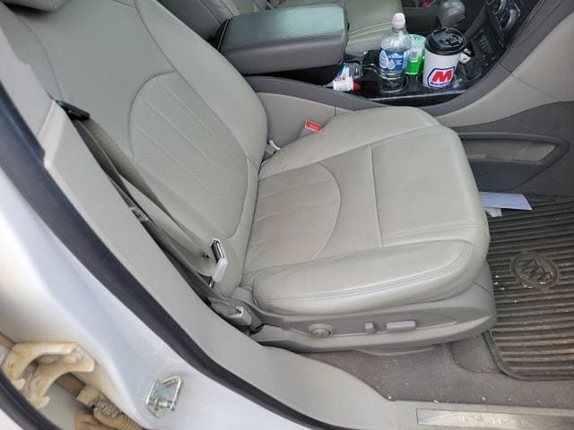 Used 2017 Buick Enclave Leather FWD image 12