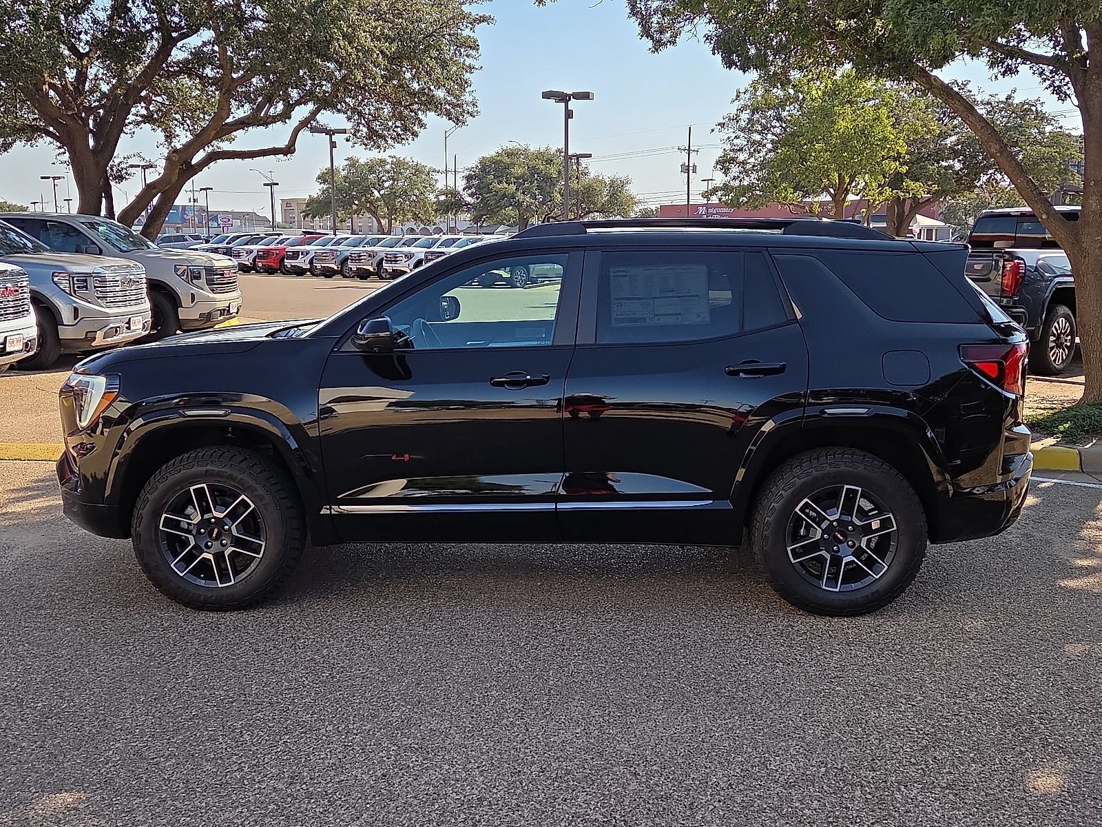 New 2027 GMC Terrain AT4 w/ Technology Package II AWD/4WD image 2