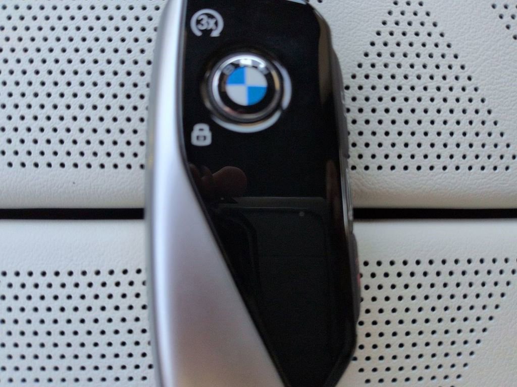 New 2026 BMW 760i xDrive w/ Executive Package AWD/4WD image 30