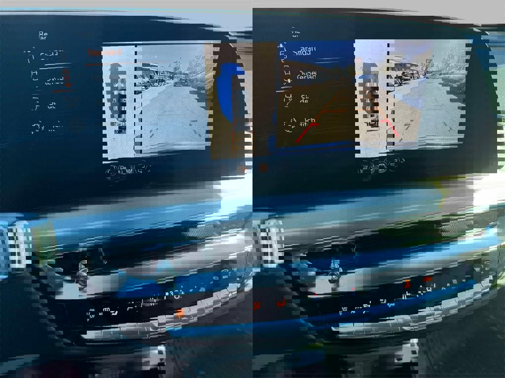 New 2026 Cadillac Lyriq Luxury image 6