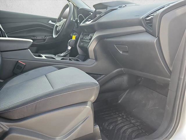 Used 2017 Ford Escape SE w/ Equipment Group 201A image 21