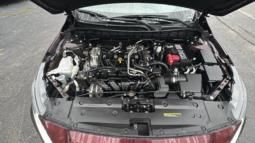 Used 2025 Nissan Altima 2.5 SV FWD image 31