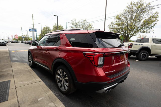 Certified 2025 Ford Explorer Platinum w/ Ultimate Package AWD/4WD image 5