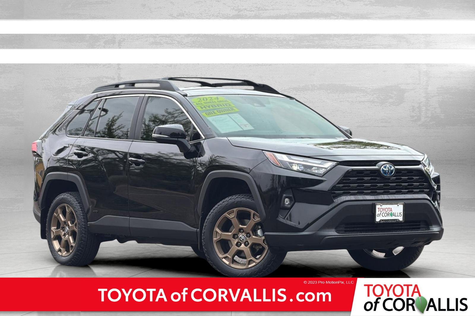 Used 2024 Toyota RAV4 AWD Hybrid image 1
