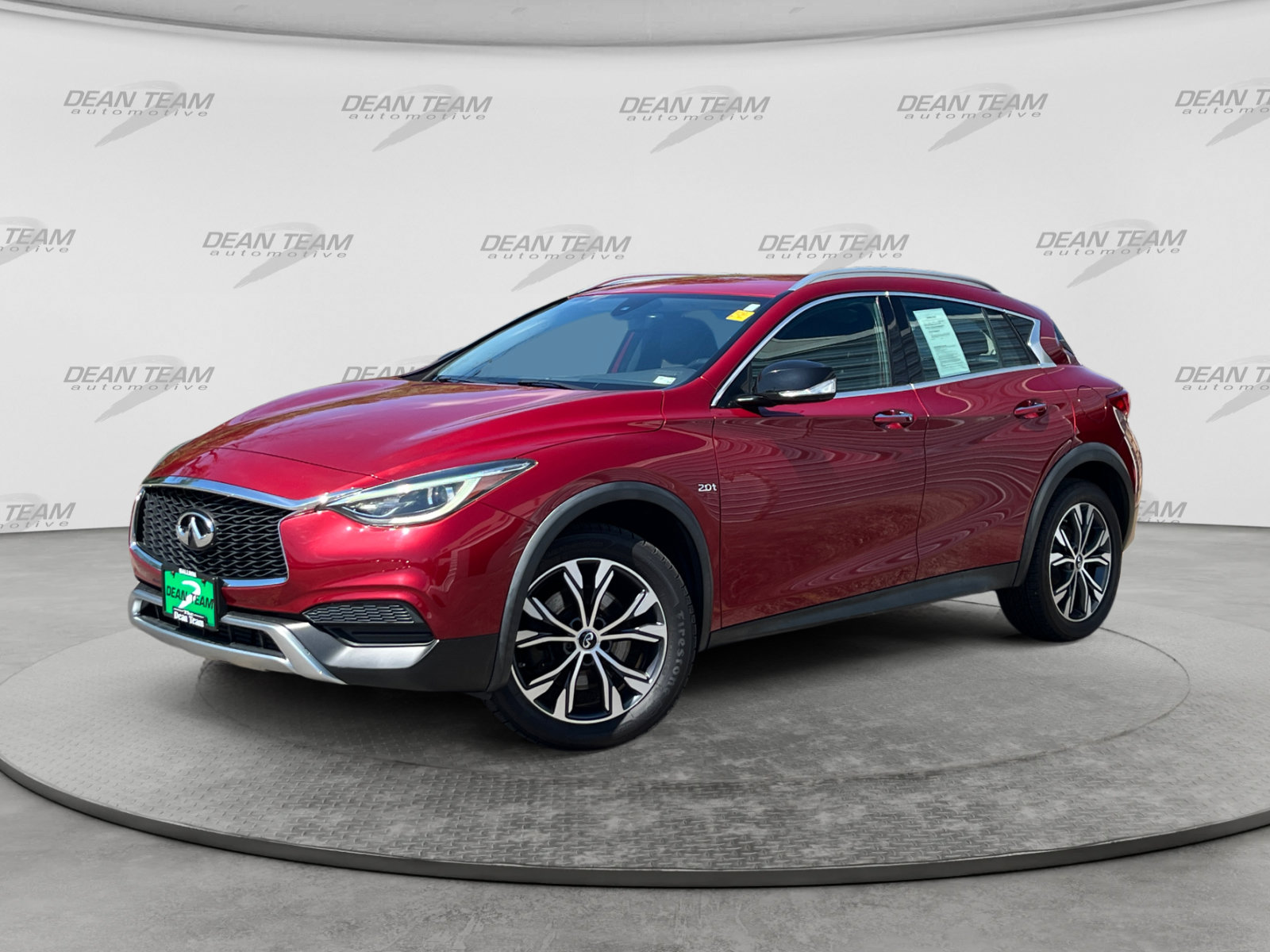 Used 2018 INFINITI QX30 AWD image 3