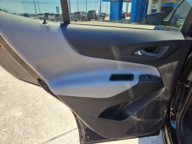 Used 2023 Chevrolet Equinox LS w/ LS Convenience Package FWD image 12