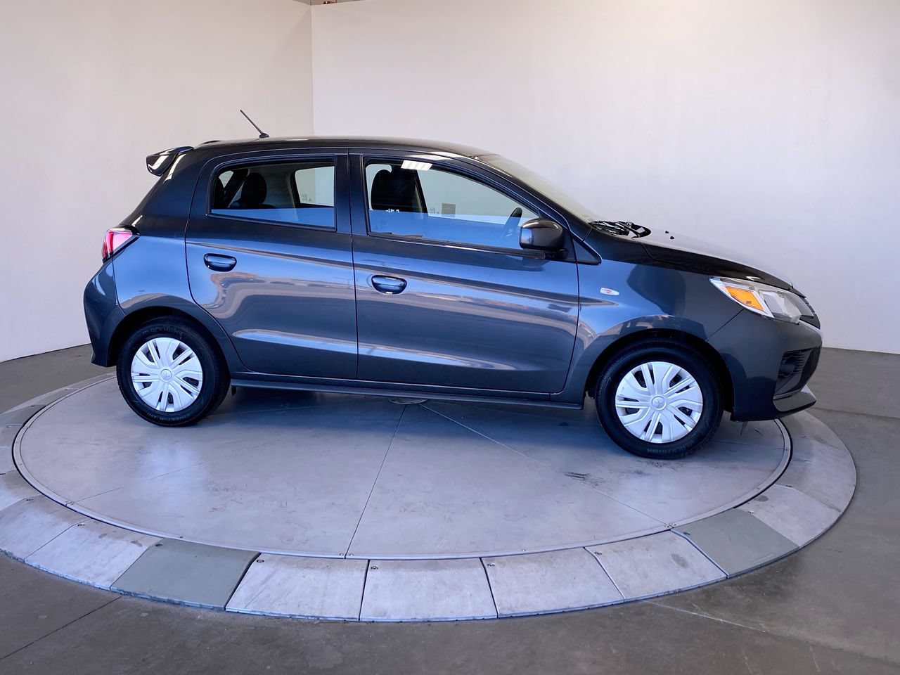 Used 2024 Mitsubishi Mirage ES FWD image 6