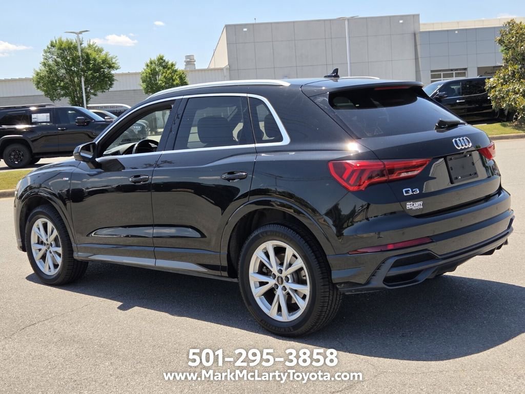 Used 2021 Audi Q3 2.0T Premium w/ Convenience Package AWD/4WD image 3