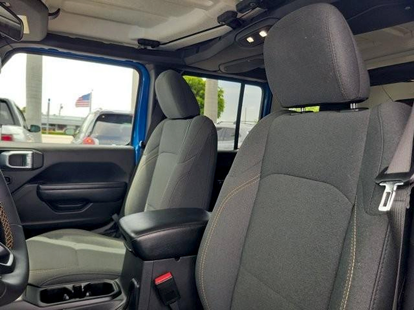 Used 2024 Jeep Wrangler Unlimited Sport AWD/4WD image 20